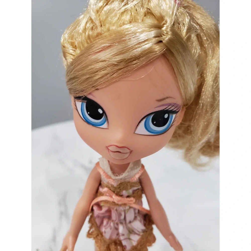 Bratz Kidz Cloe Doll Blonde Hair Blue Eyes MGA Girlz 7
